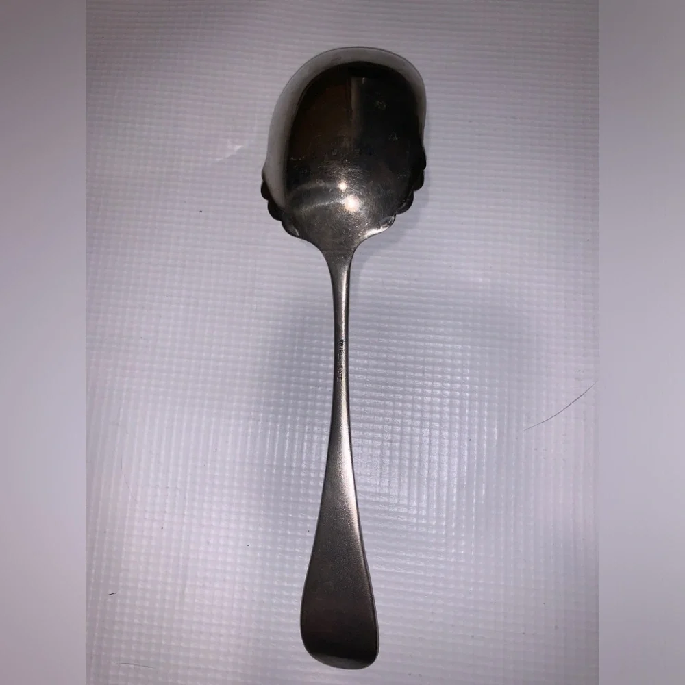Shell Tip Antique Serving Spoon Triple Plated Silver Ornate Fruit Berry Bowls 9